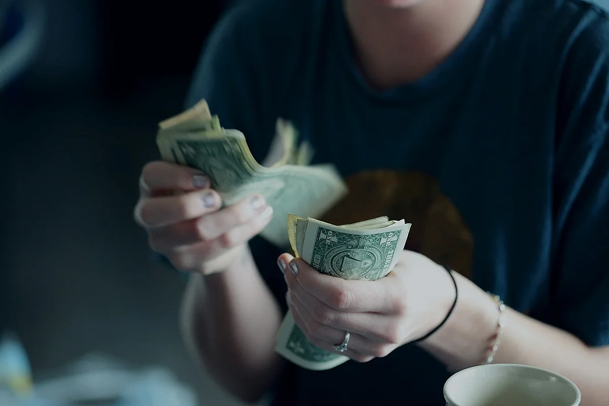 The Art of Making Money Online in 2025