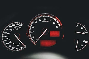 Laravel Octane vs. PHP-FPM: A Deep Dive into Modern PHP Performance